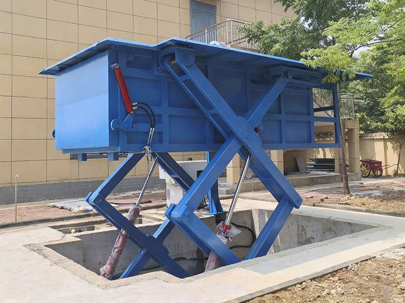 湖南郴州高速服務(wù)區(qū)地埋式壓縮垃圾站安裝調(diào)試案例